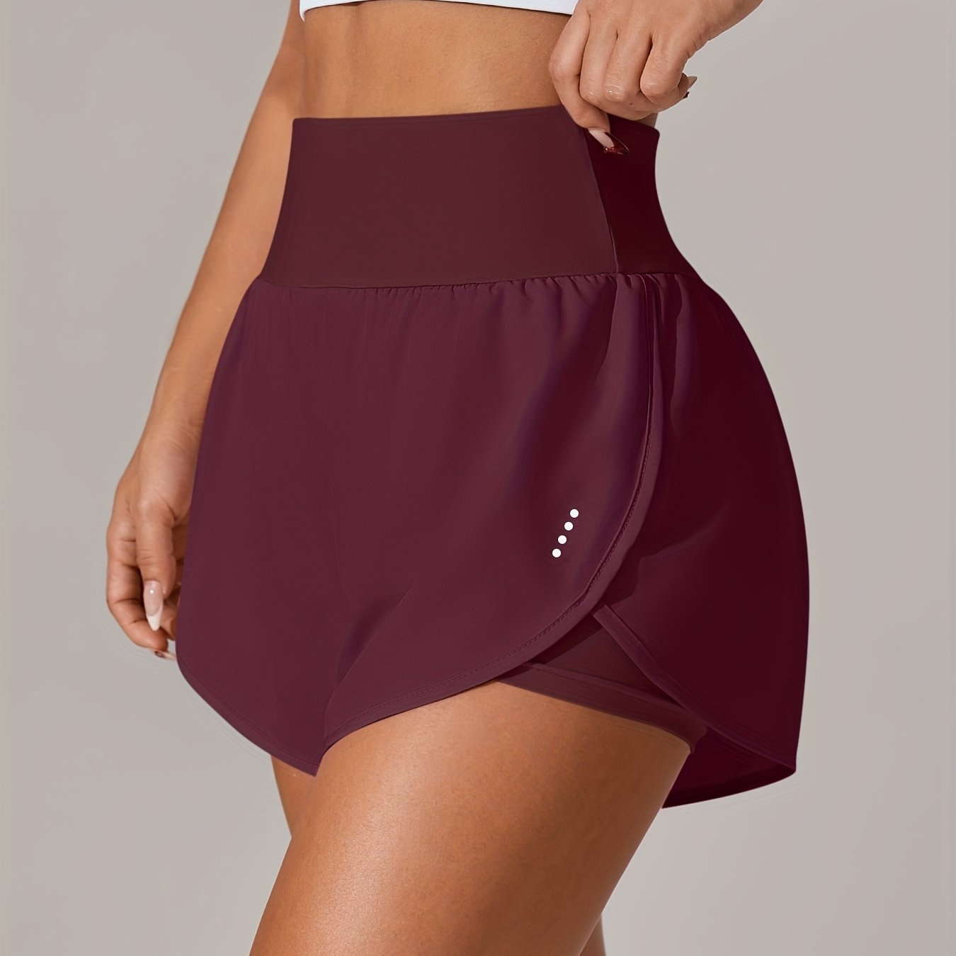 Lette yogashorts til kvinder - afslappet og løs pasform, højtaljede med flæsedetaljer, elastisk polyester-elastanblanding, kan maskinvaskes, perfekt til forår/sommer/efterår